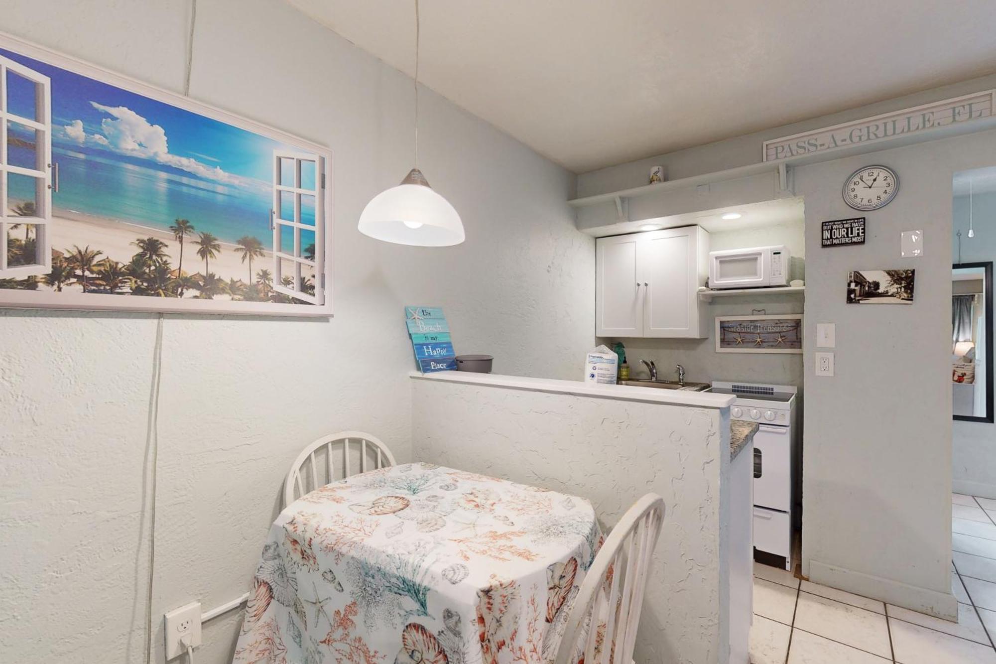 Pass-A-Grille Beach Retreat Unit 8 St. Pete Beach Exterior photo
